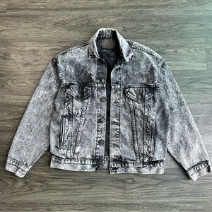 Vintage Levi’s denim jacket